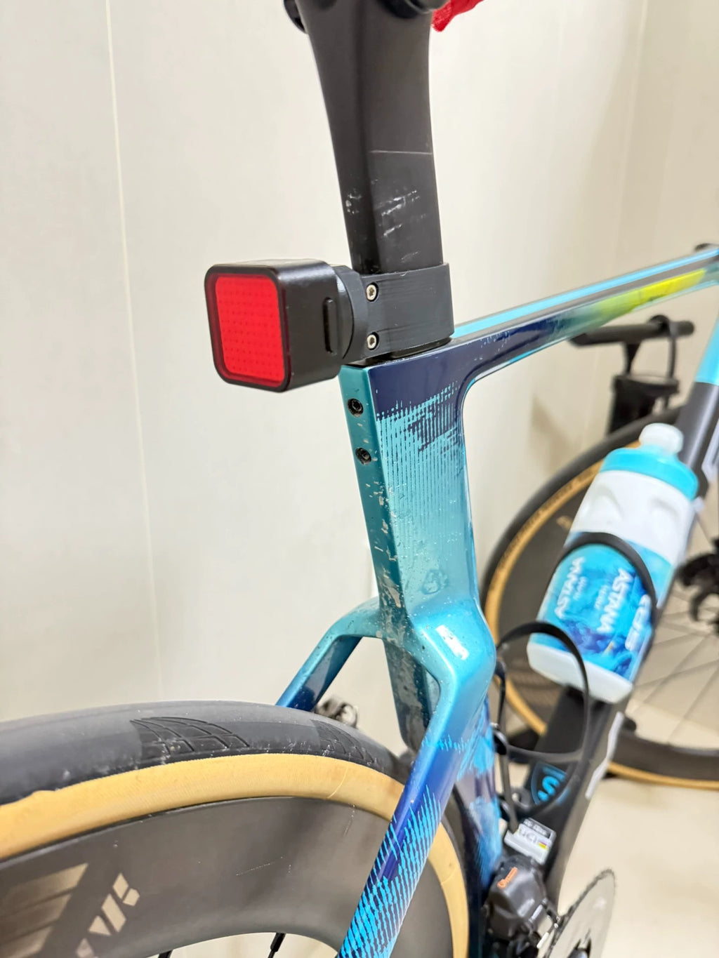 Seatpost Light & Radar Mount for XDS AD8 / AD9