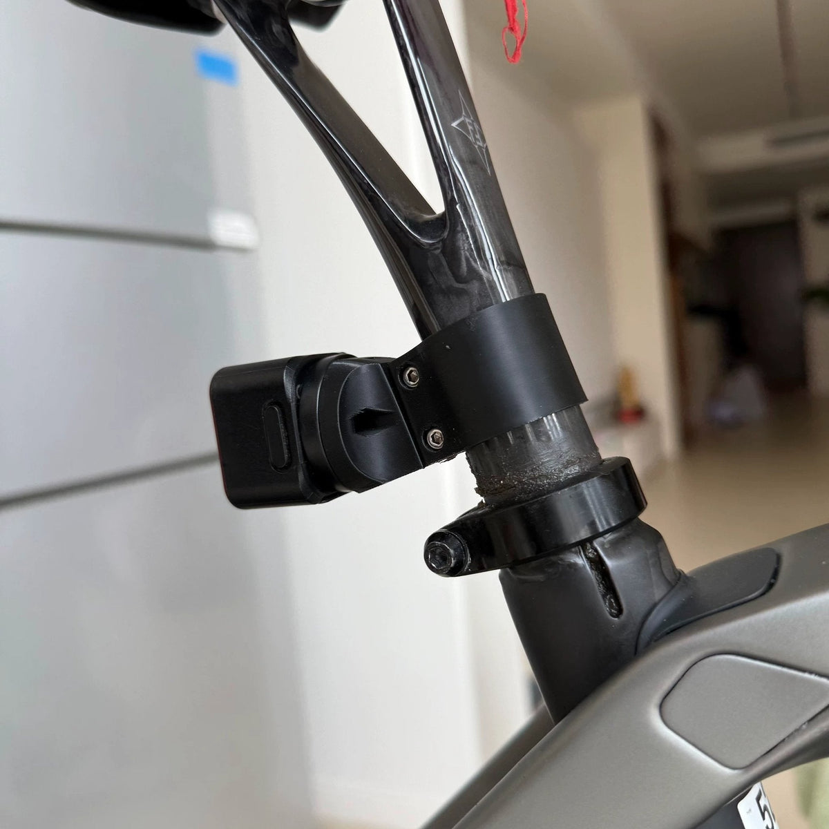 Seatpost light & radar mount for round 27.2 mm seatposts - photo 5
